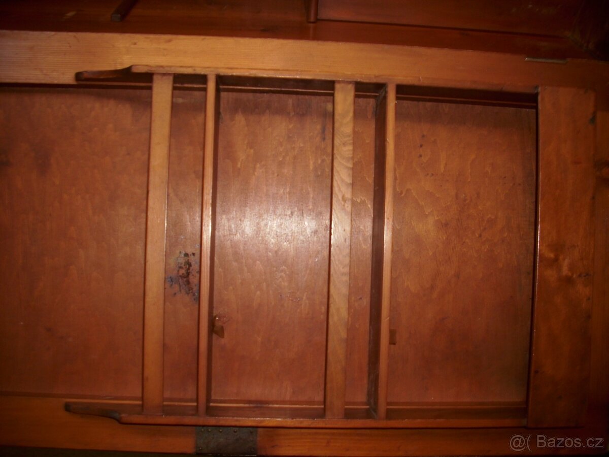 kredenc za přijatelnou cenu - 4