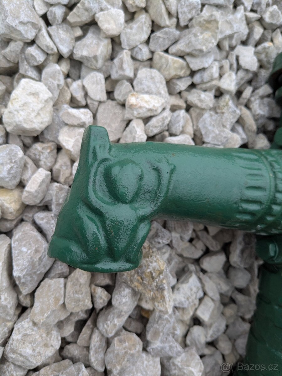 Dekorativní zdobená pumpa - 4