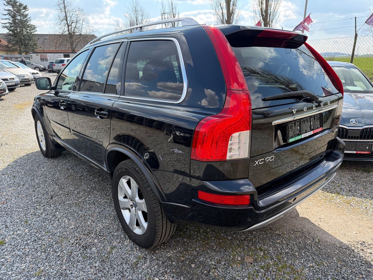 Volvo XC90 2.4 D5 - 4