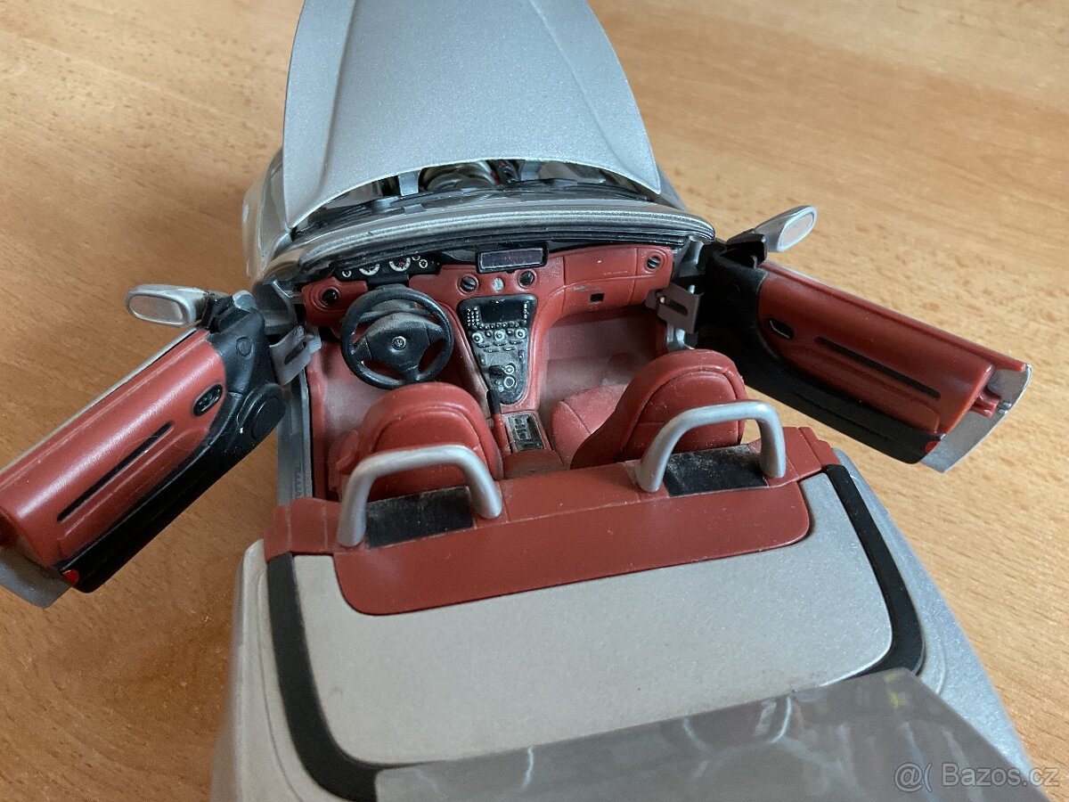 Model Maisto Maserati 4200 Spyder 1:18 - 4