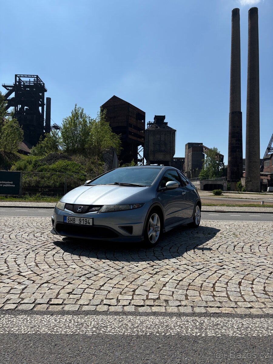 Honda Civic 8G 2.2 i-CTDi Type S - 4