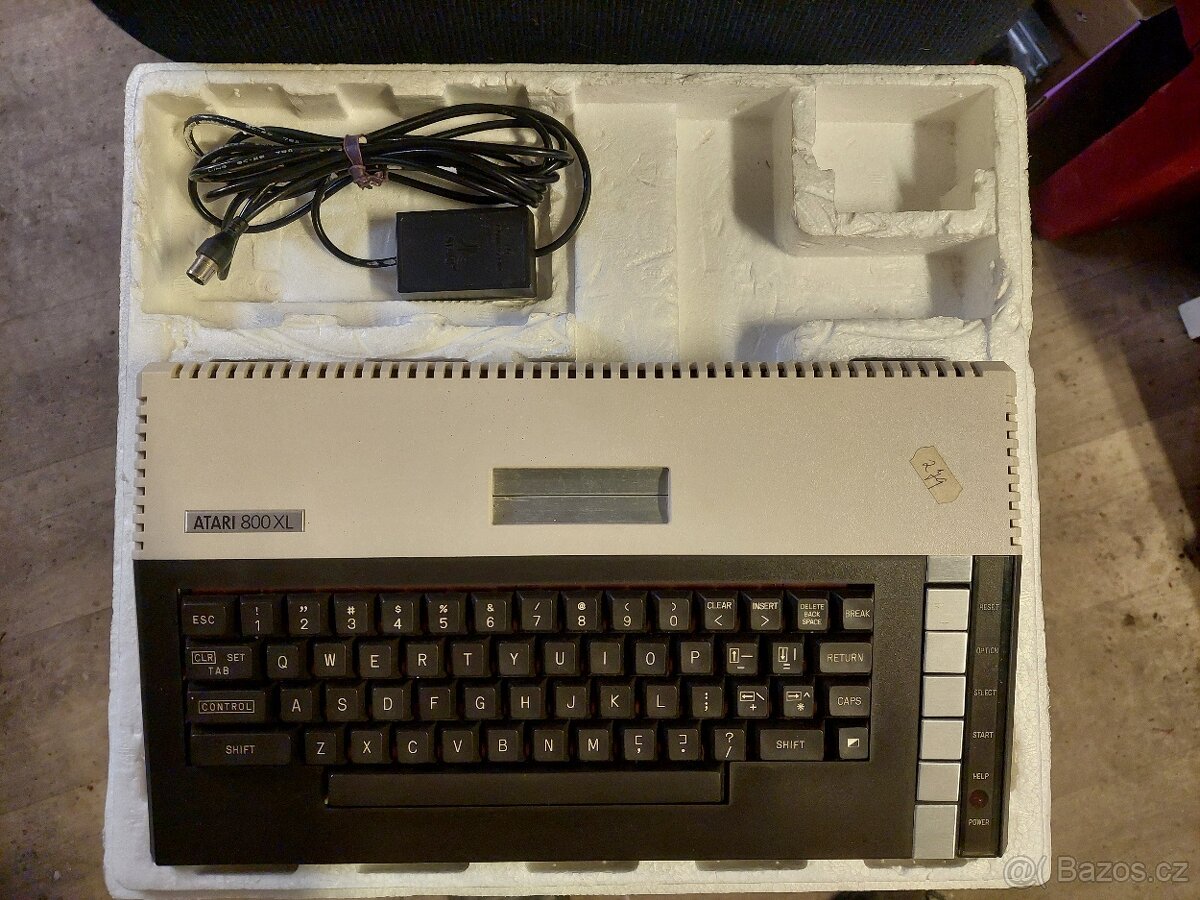Atari 800XL - 4