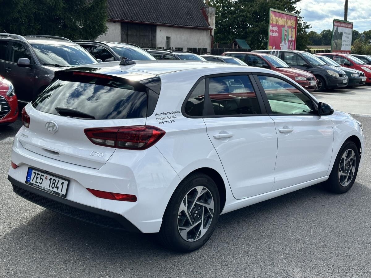 Hyundai i30 1,5 Family,DPH,Záruka do 2030 (2025) - 4