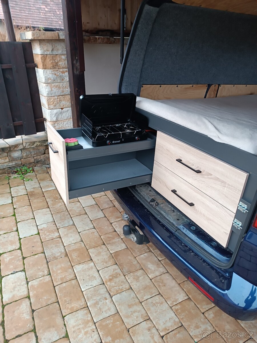 Obytná vestavba t5 - 4