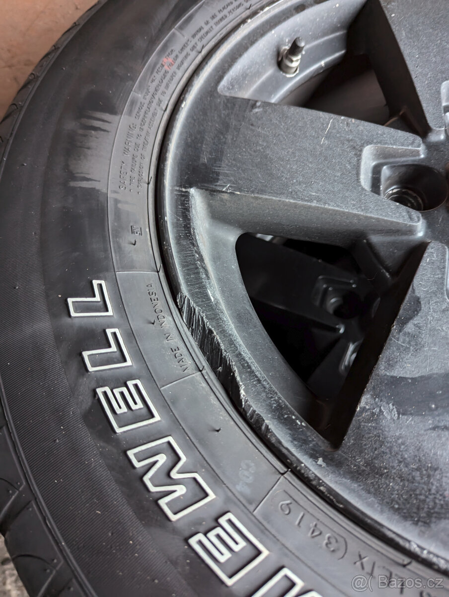 5x127 R17 originál alu JEEP - 4