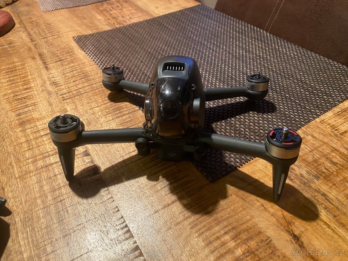 DJI FPV - 4