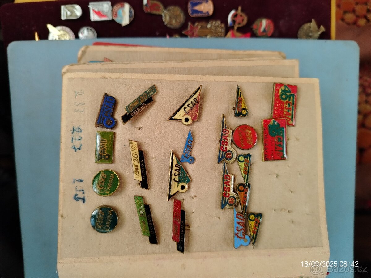 Prodám velkou sbirku odznaků - 4