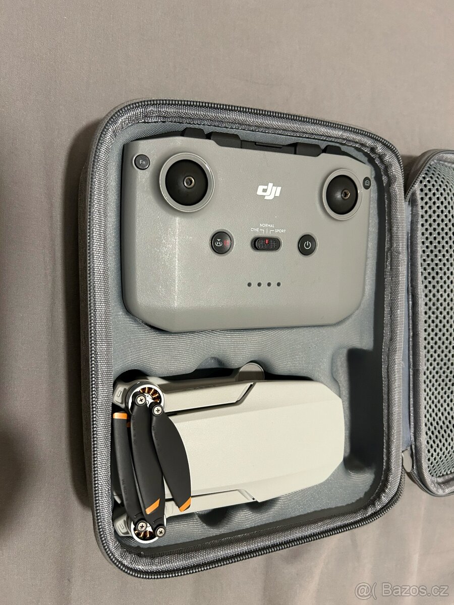 Dron DJI Mini 2 SE - 4