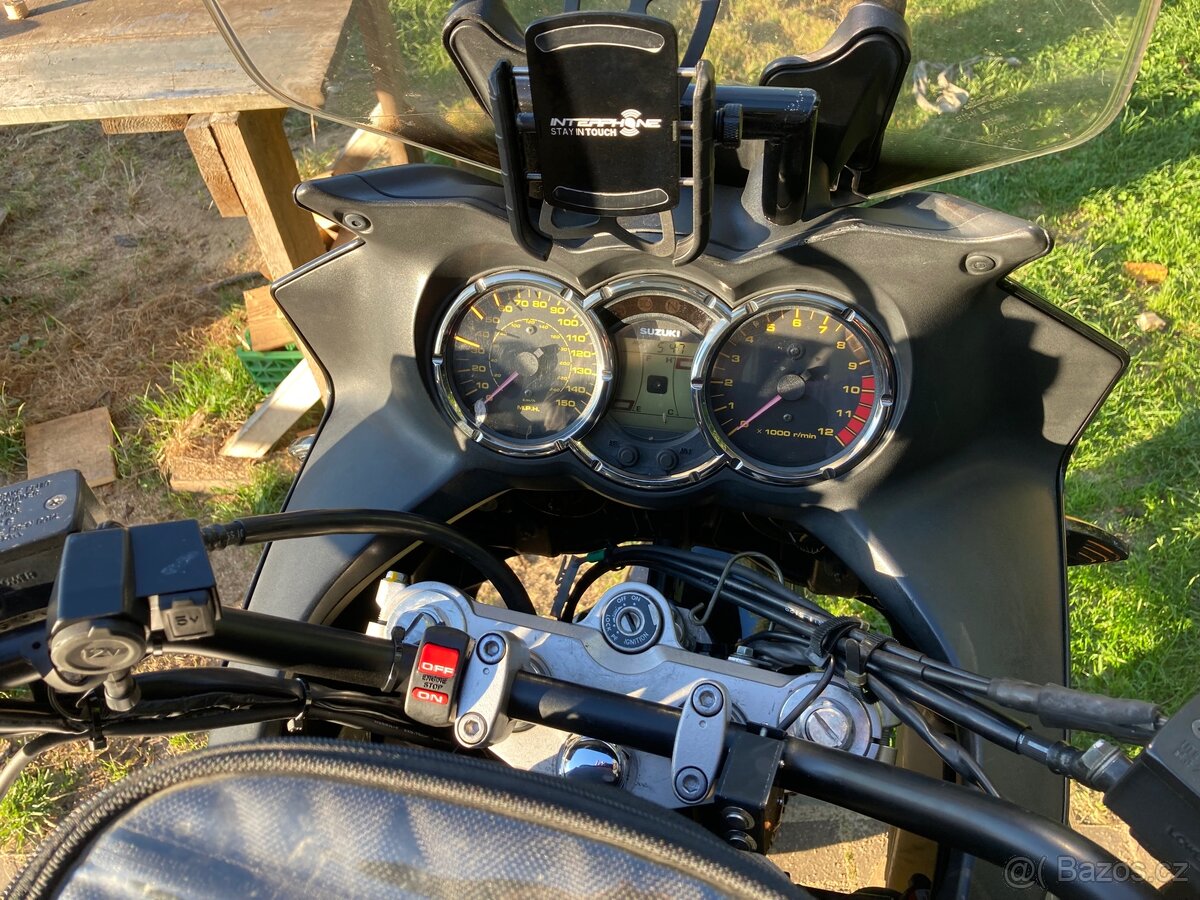 Suzuki V Strom DL 1000 - 4