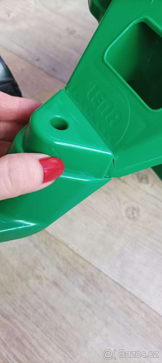 Velký traktor Lena s přívěsem - 4