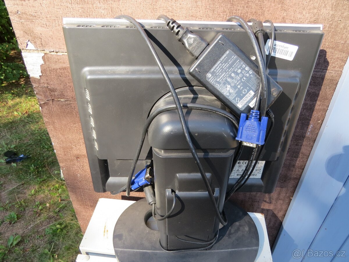 Monitor Compaq a HP - 4