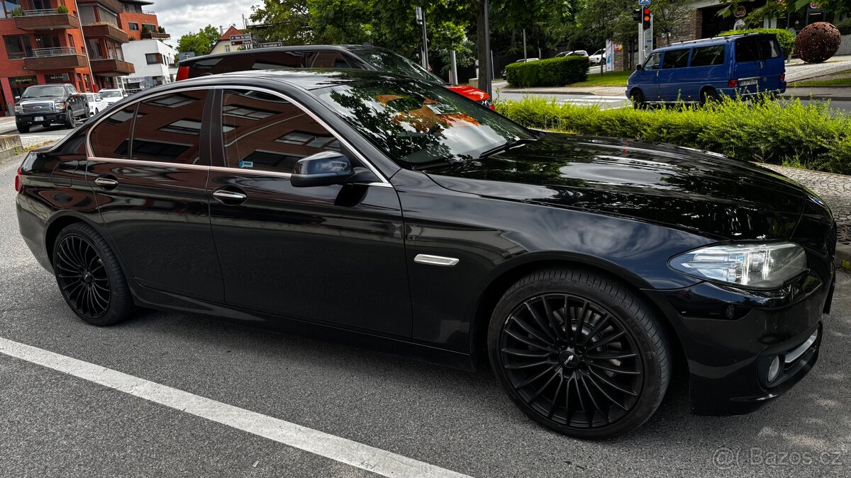 Prodám BMW F10 520d 2016 - 4