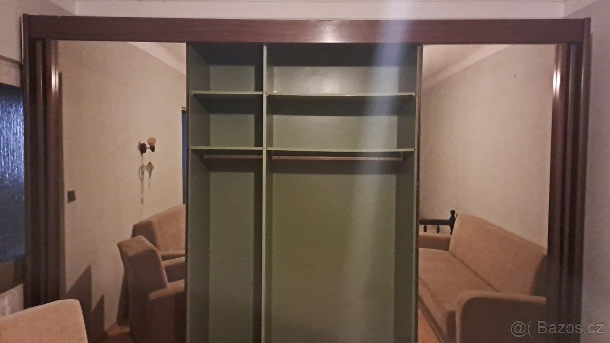 Ložnice, masiv,,holandský nábytek - 4