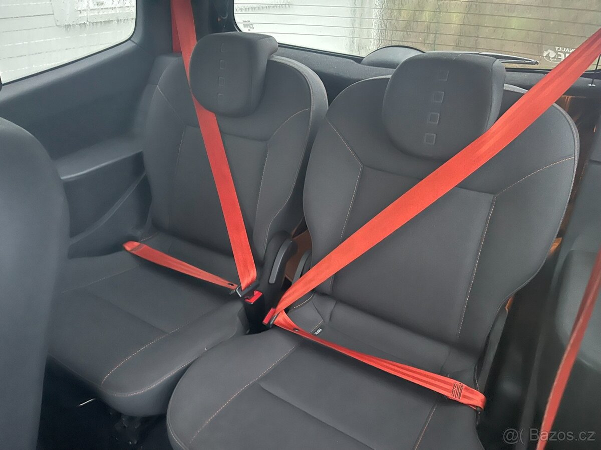 Renault Twingo RS 1.6 98 kW - 4