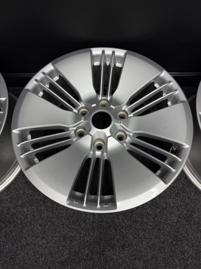 Alu ISUZU 6x139.7 18” - 4