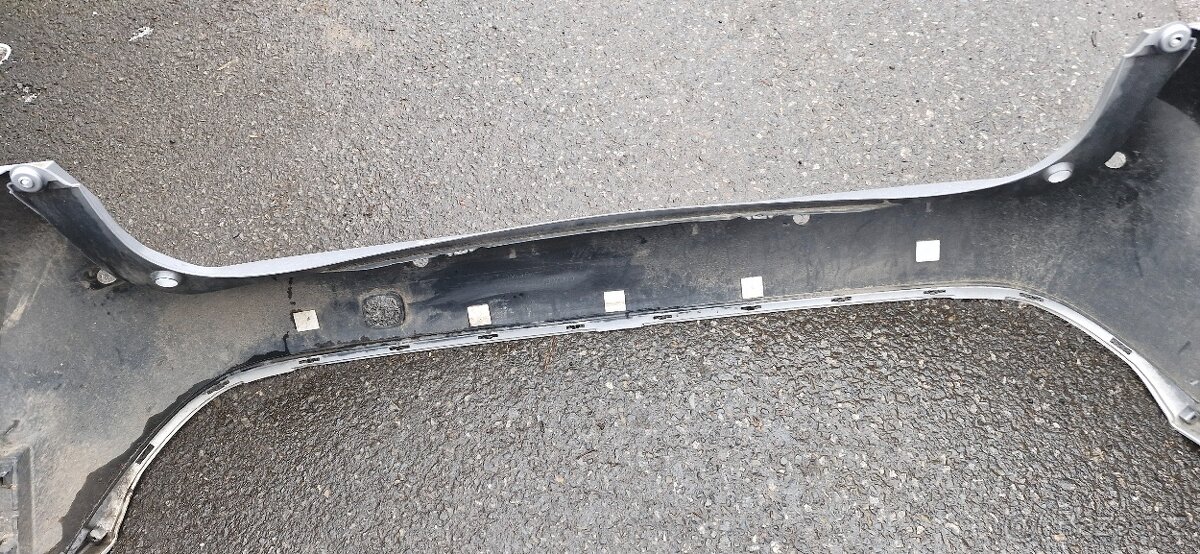 Zadni naraznik toyota corolla - 4