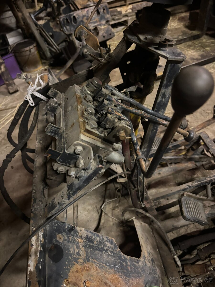 MT8 náhradní díly - 4