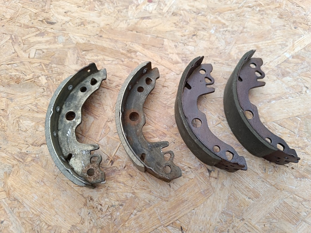 Dácia 1310 brz.buben, čelisti - 4