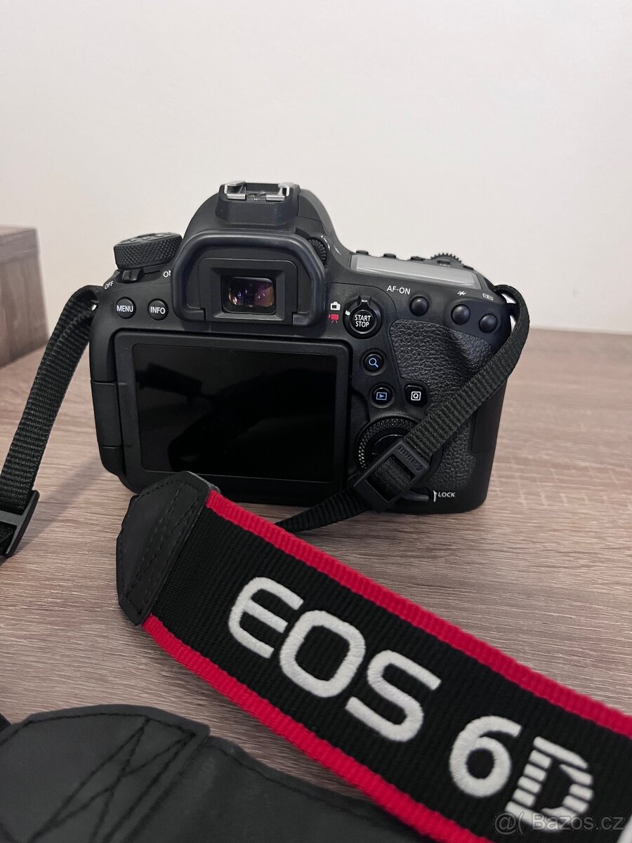 Prodám digitální zrcadlovku Canon EOS 6D Mark II. - 4