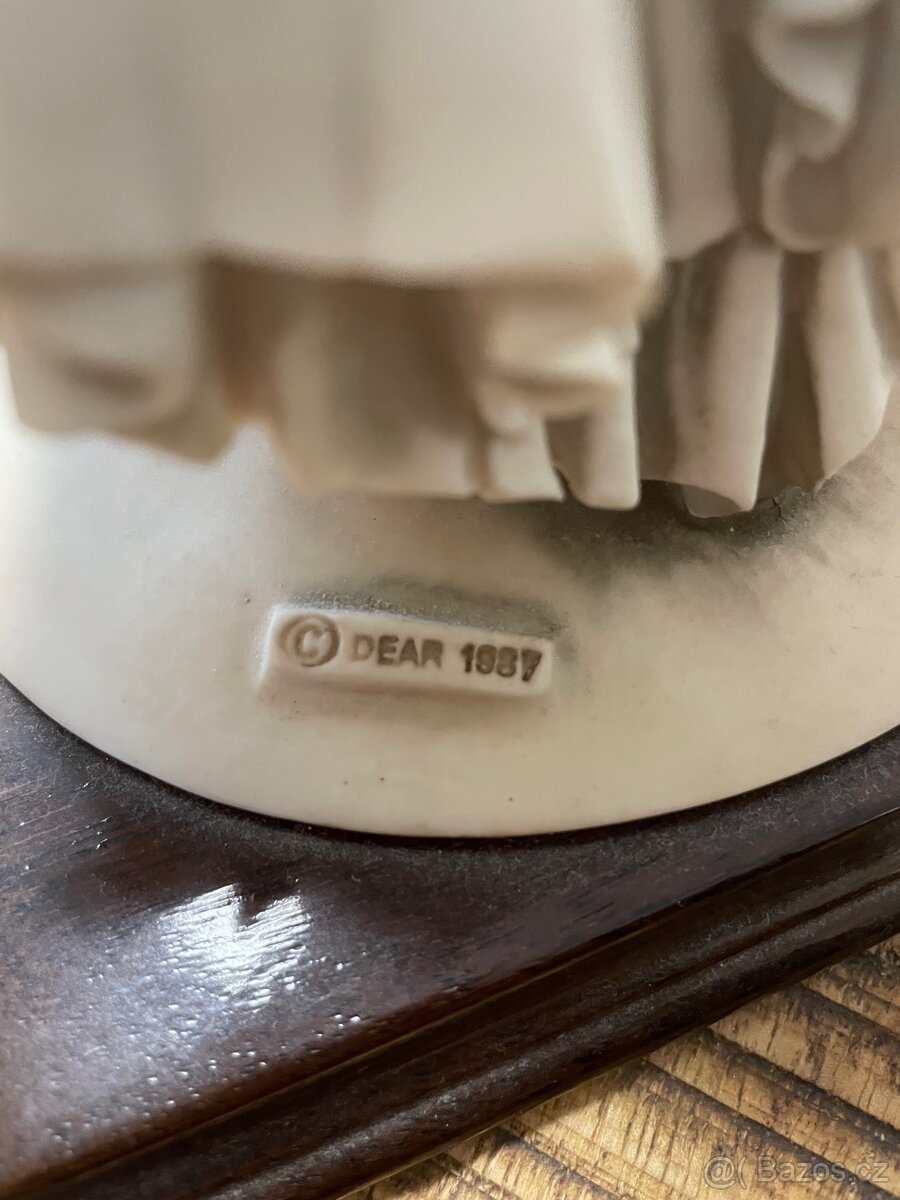 Viktoriánská dáma s květinami - 4