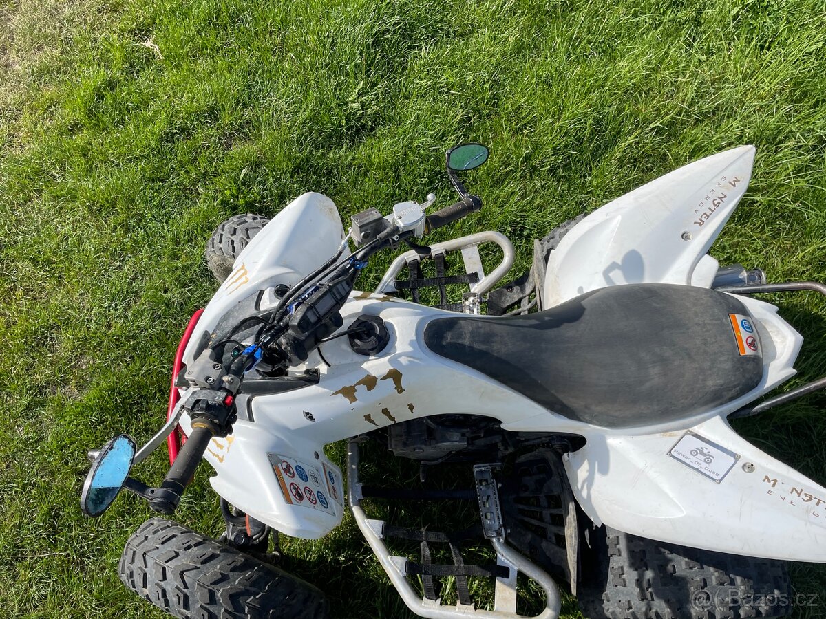 Yamaha raptor 250