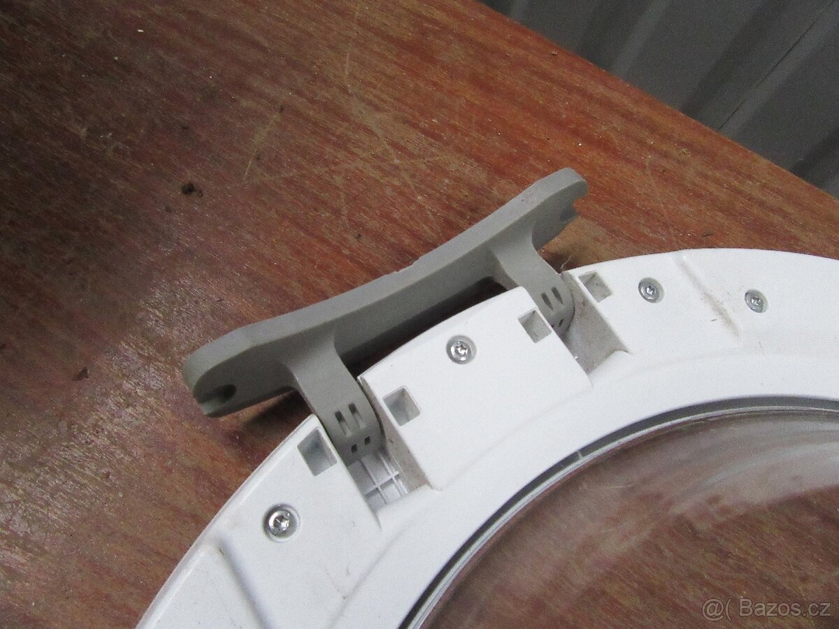 Nabízím dveře z pračky Candy. Přední plnění. Nejde o novou - 4