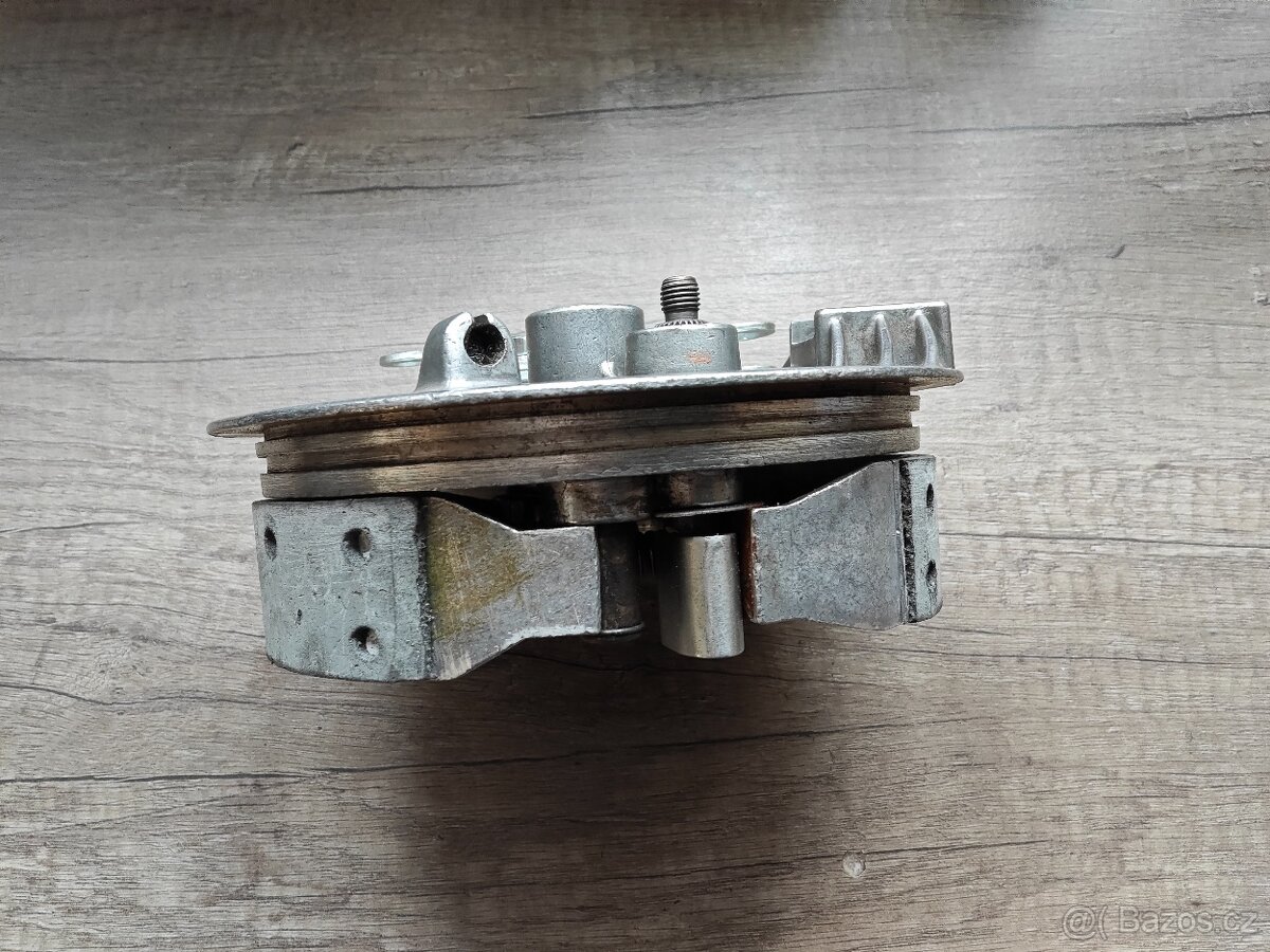 Brzdový štít Jawa 350/638 - 4