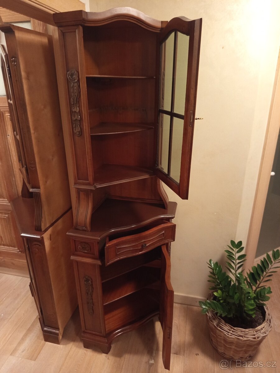 Starožitná rohová skříňka - 4