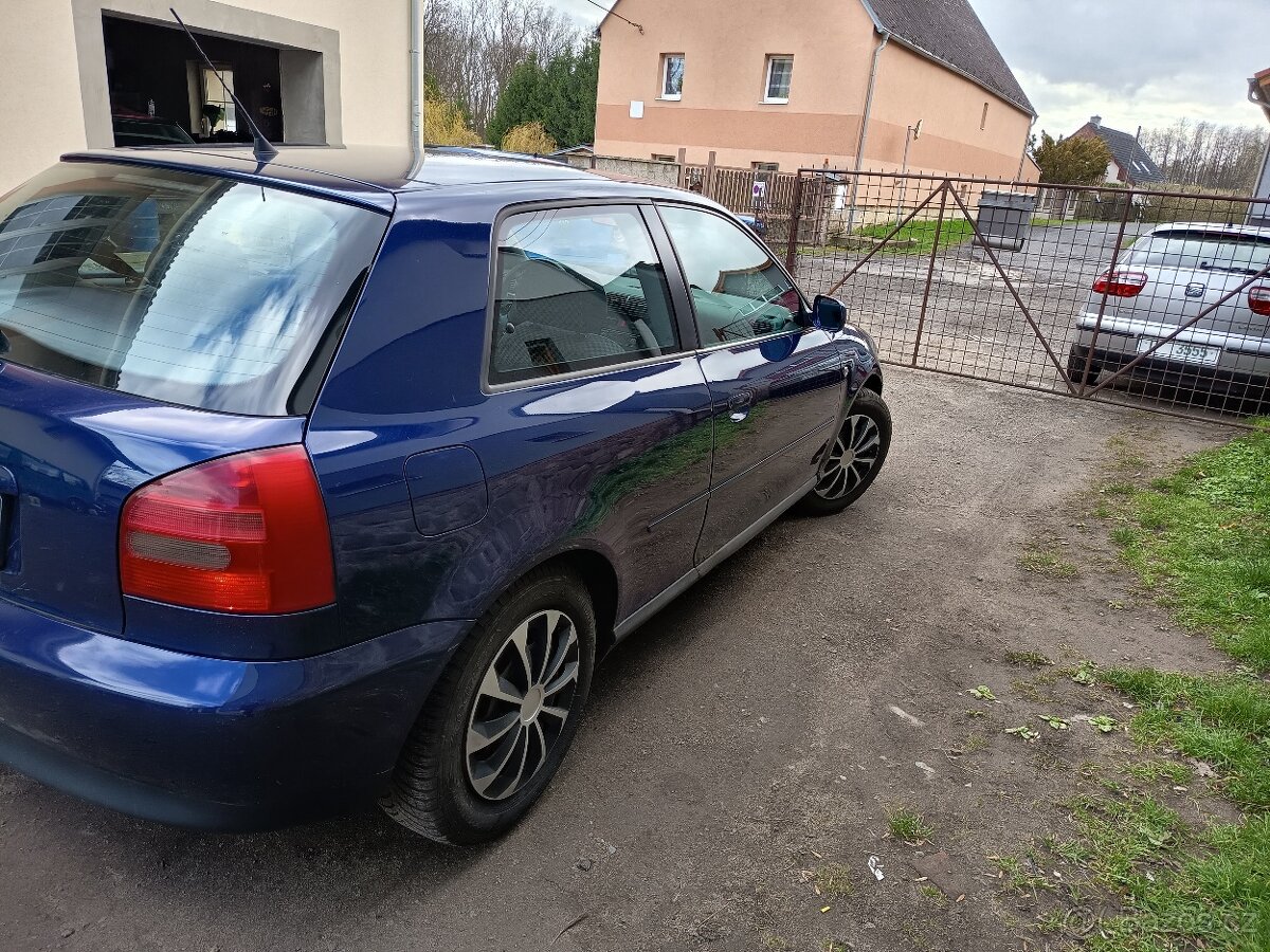 Audi A3 1.6 e.v 98 - 4