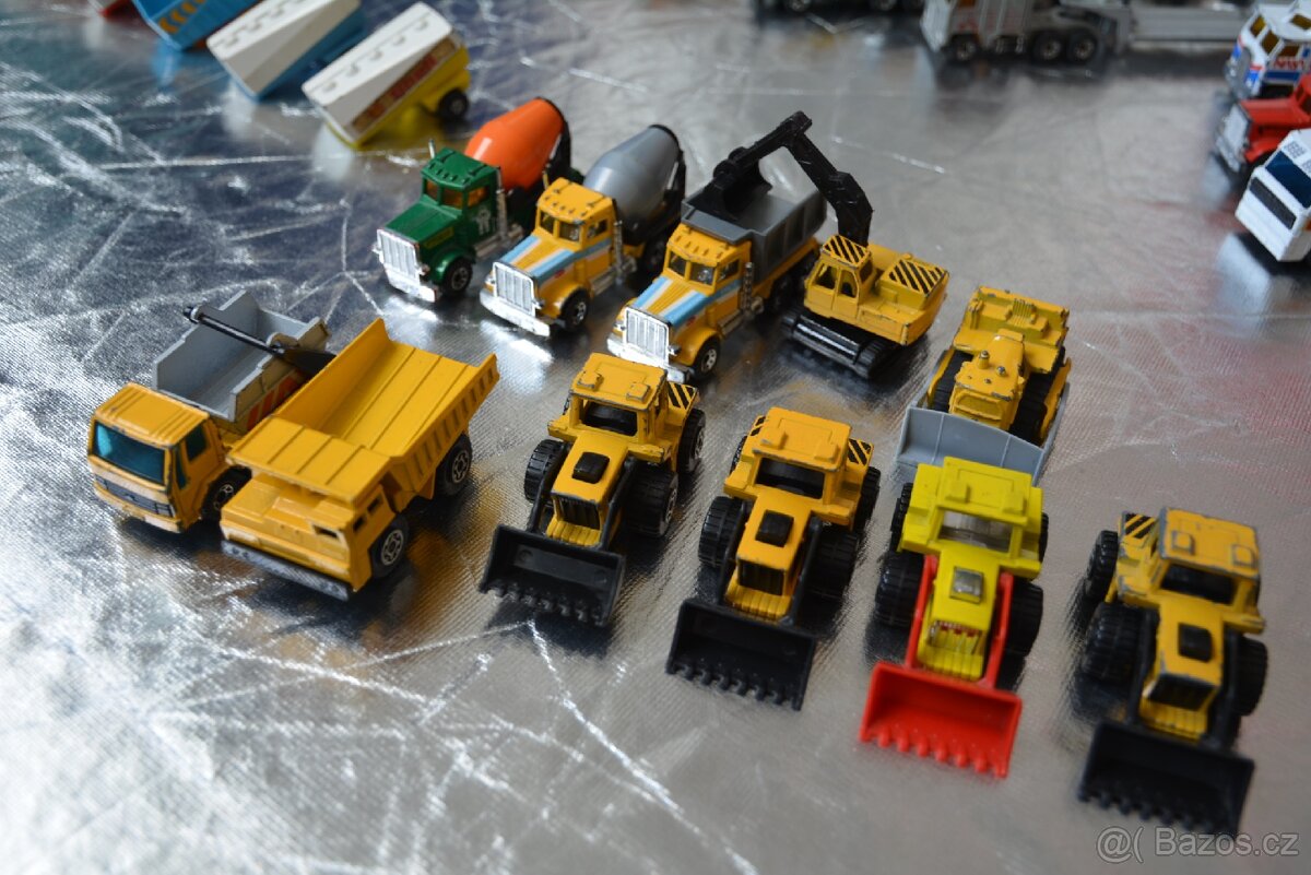 Autíčka Matchbox a další - 4