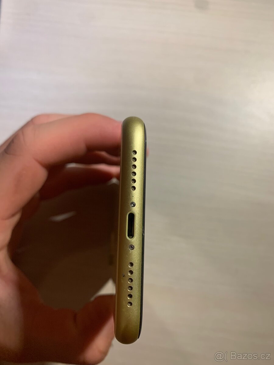iPhone 11 128 GB – Žlutý – Perfektní stav - 4