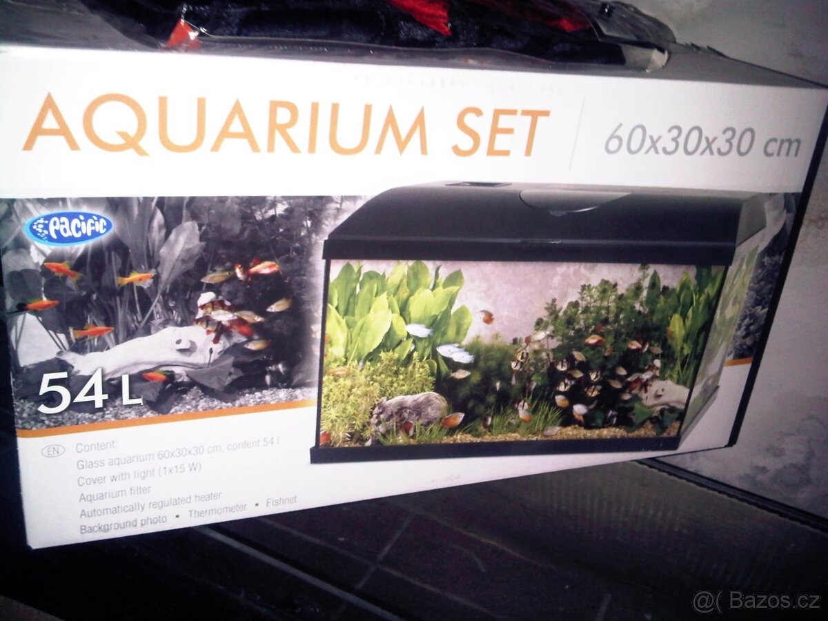 Akvárium se skříní - 4