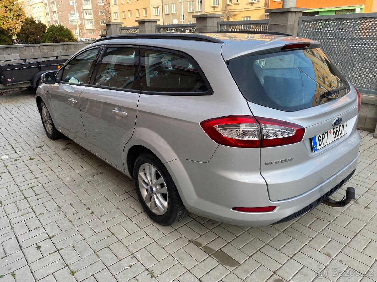 Ford Mondeo Combi 2.0 TDCi 103 kW r.v.2012 - 4
