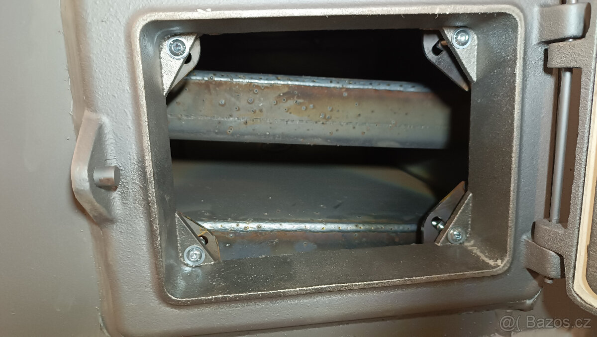 Prodám teplovodní kotel na tuhá paliva 23kw - 4