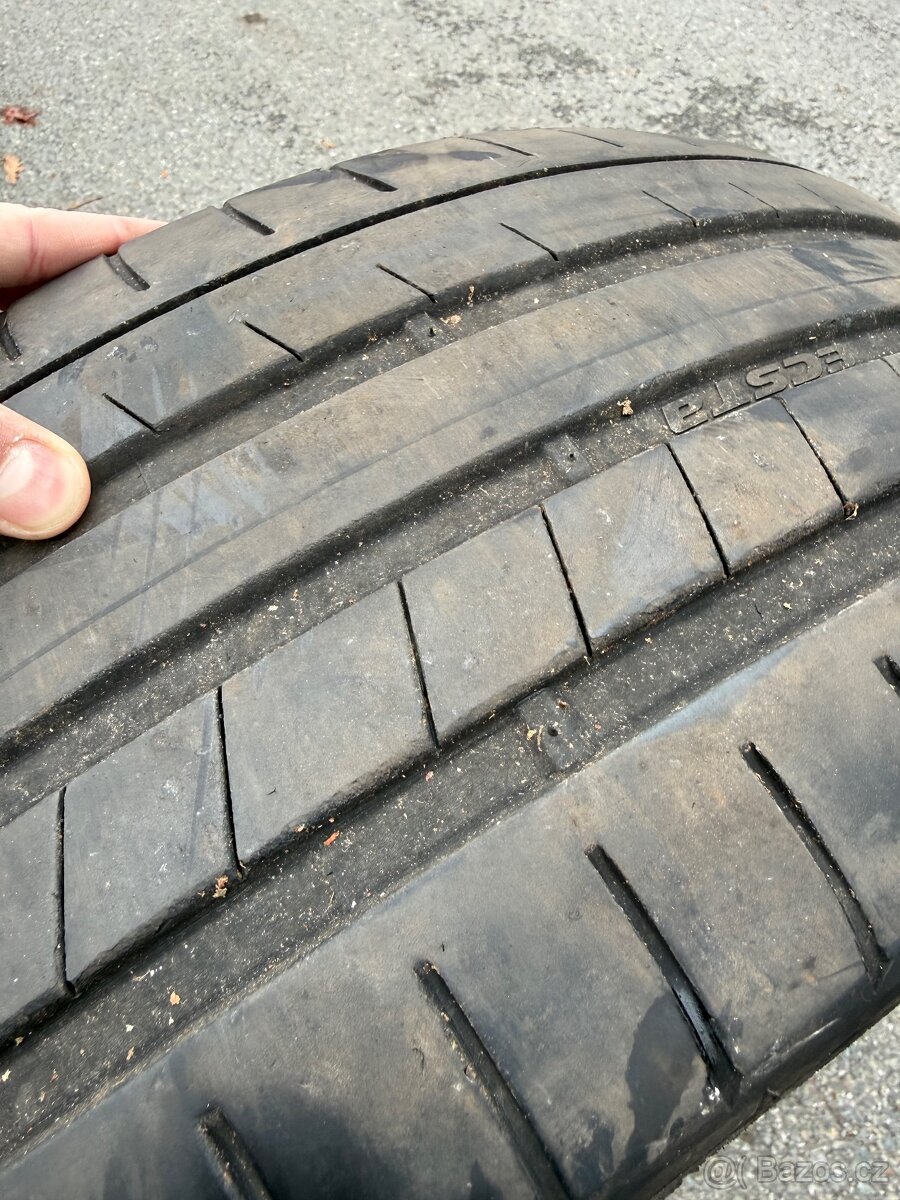 Pneumatika Kumho 245/45 zr19 - 4