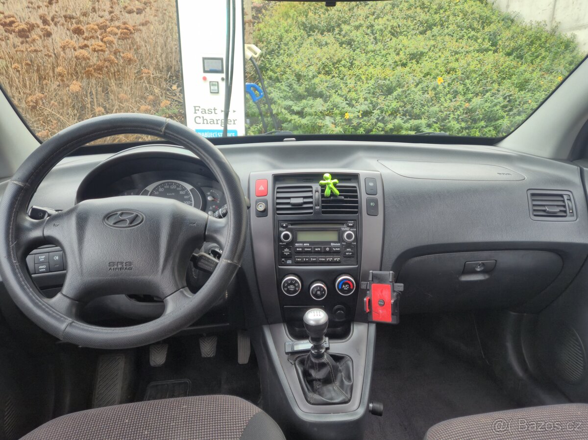 Hyundai tuscon 2008 4x4 tazny - 4