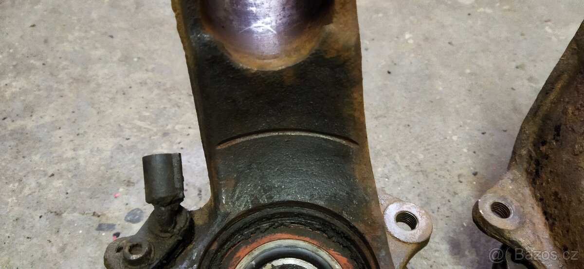 Prodám těhlice Cupra R - 4