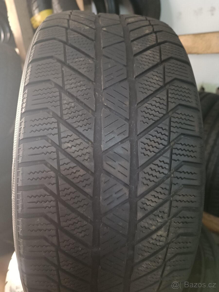 225/40r18 zimní pneu - 4