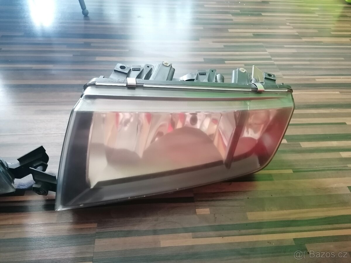 Škoda Fabia I-přední světla - 4