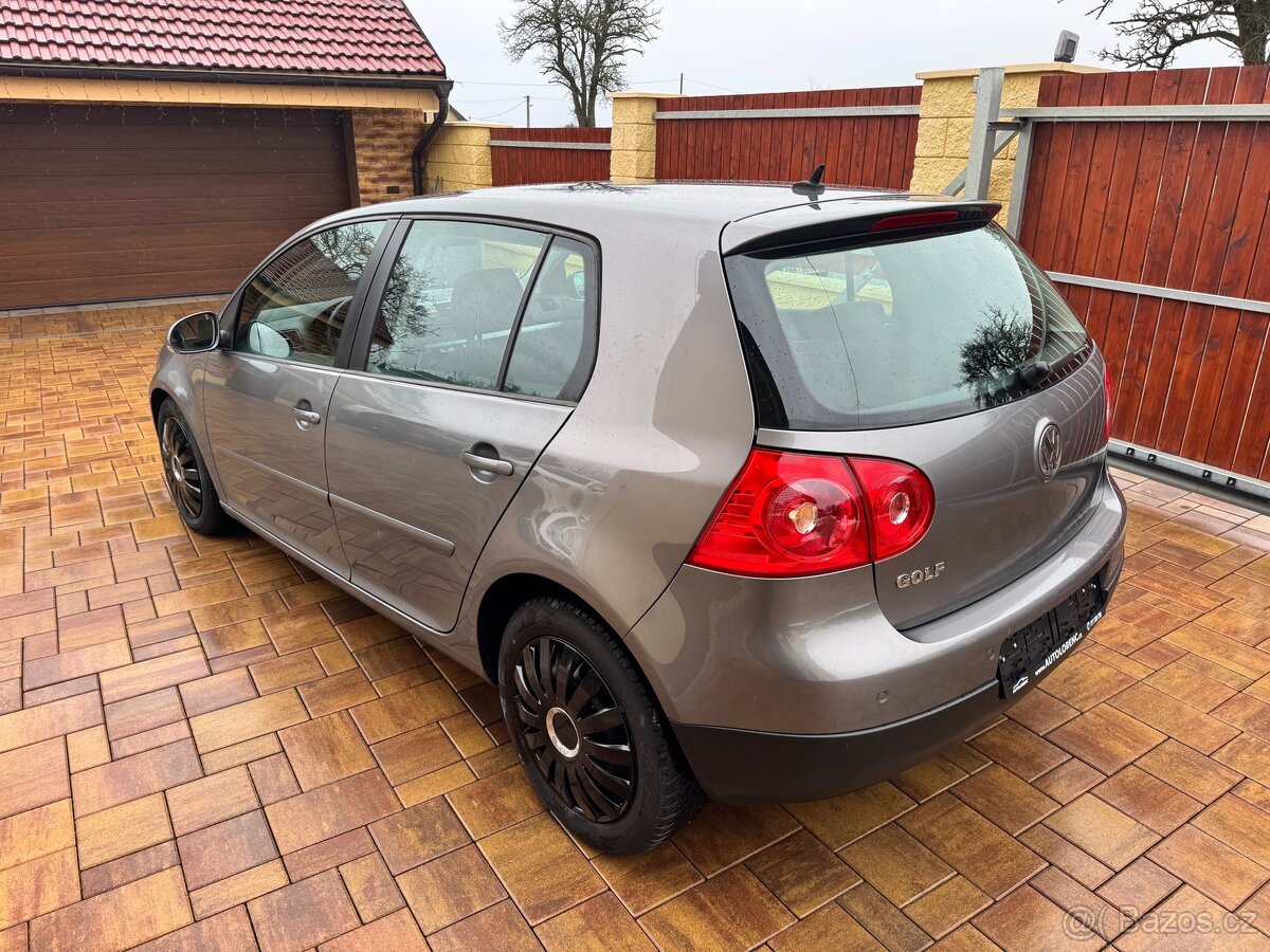 Volkswagen Golf 1.9TDI 77Kw Comfort - 4