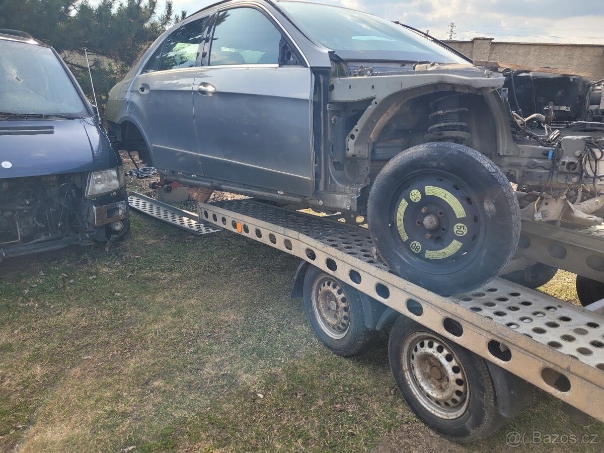 Mercedes E 212 dveře - 4