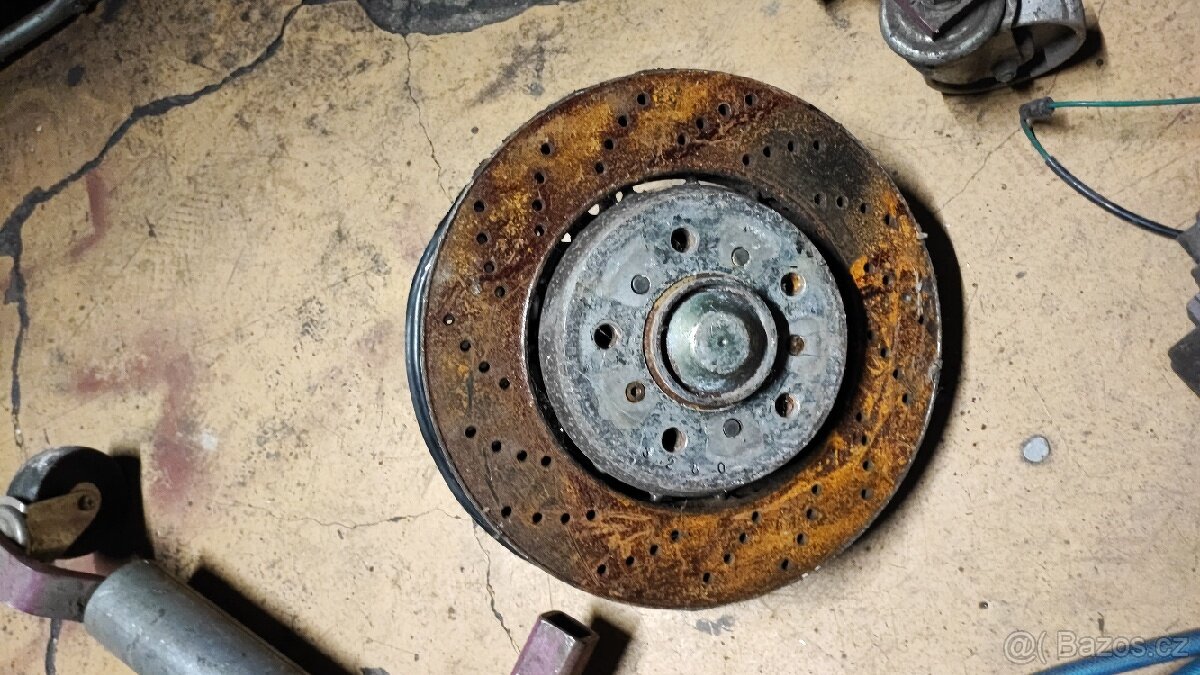 BMW E46 M3 přední brzdy tehlice rameno - 4