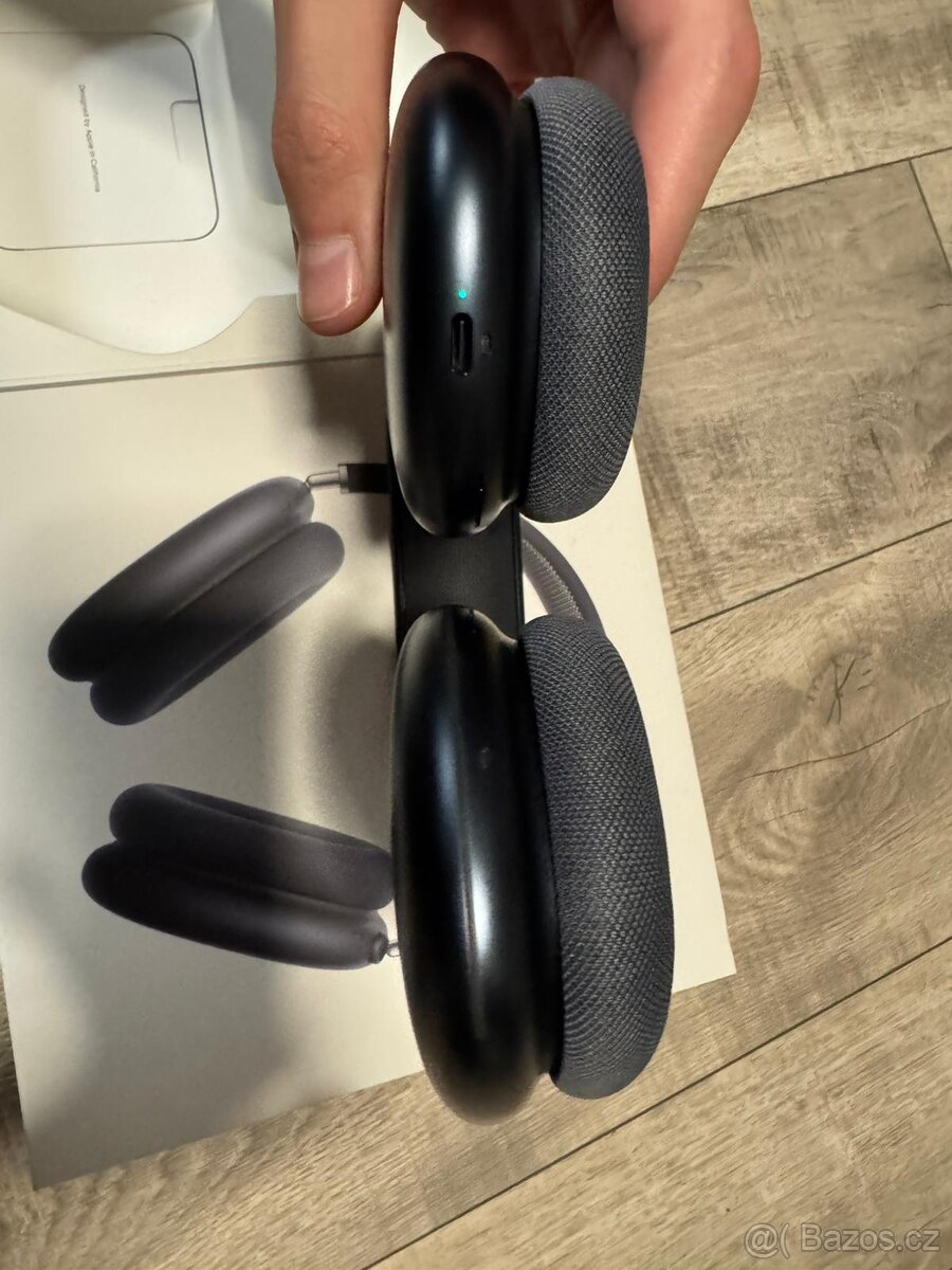 Apple AirPods 2Max - 4