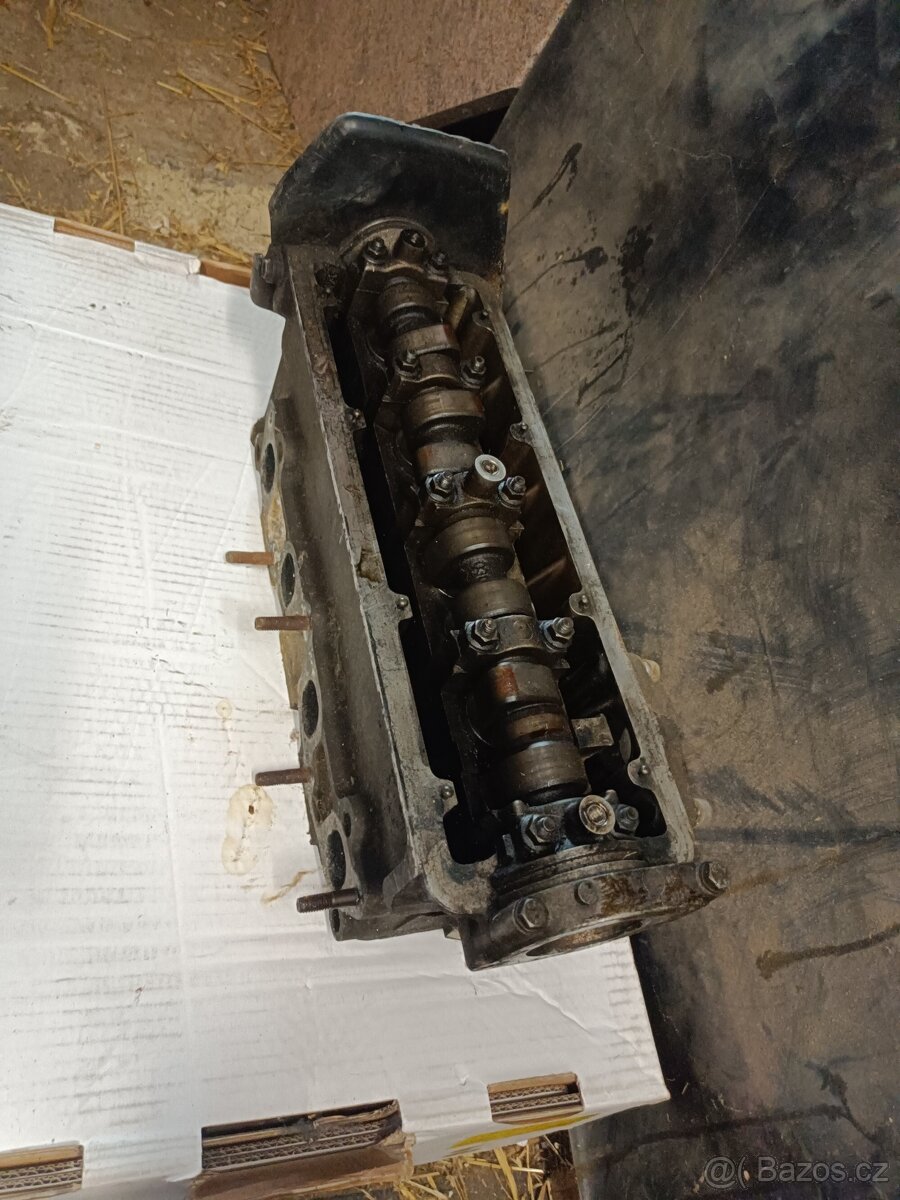 Hlava Wartburg 1,3 - 4