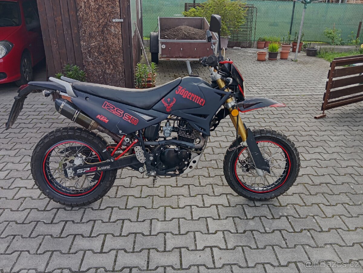 Yuki 125 SM, r.v. 2016 – TOP stav, 14 XXX km