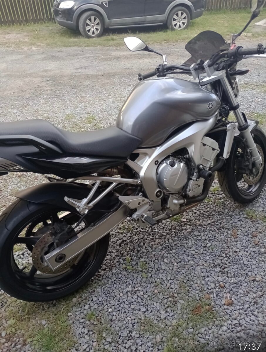 Yamaha FZ6N - 4