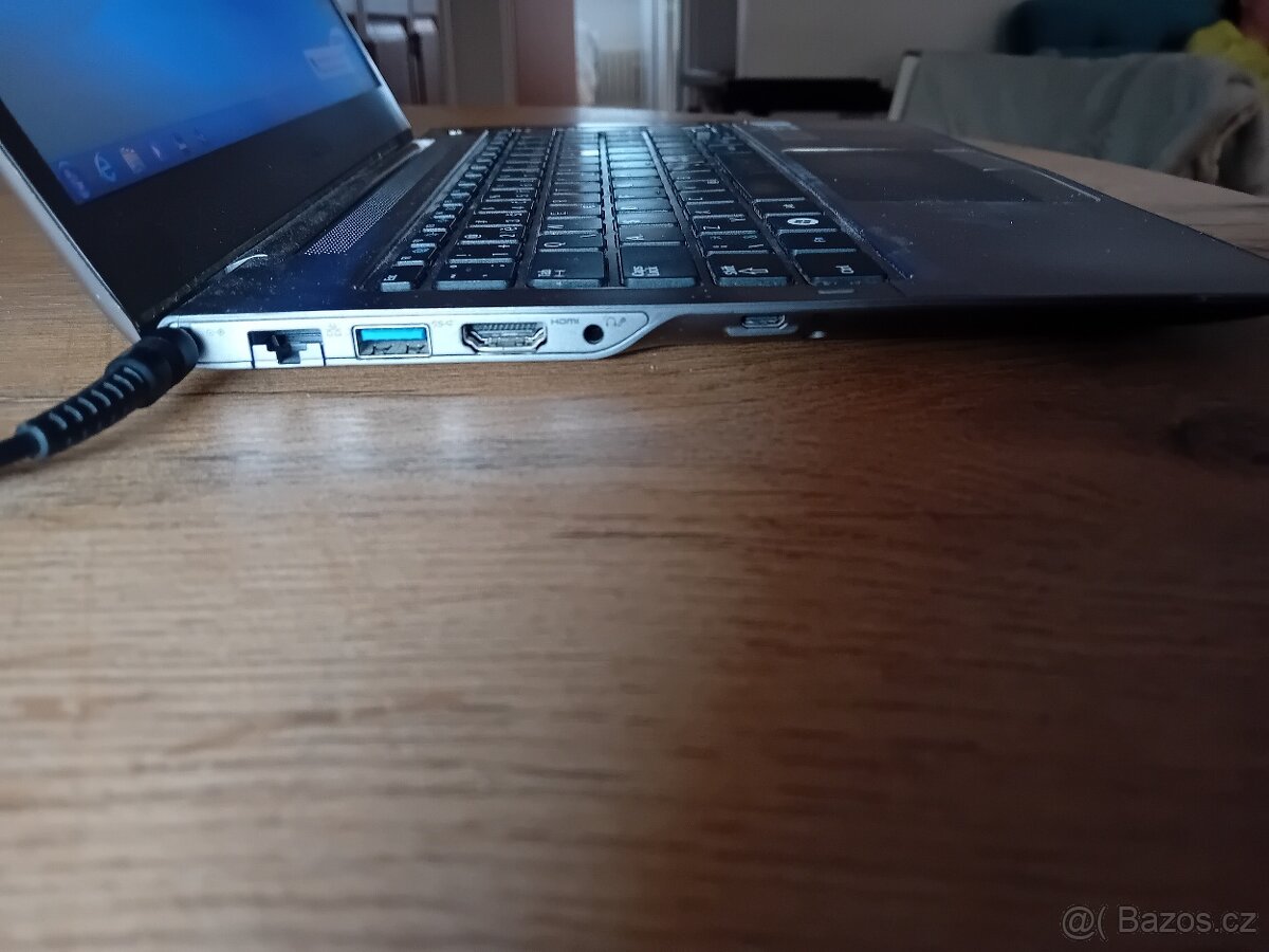 NB Samsung Ultrabook 530U (13") - 4