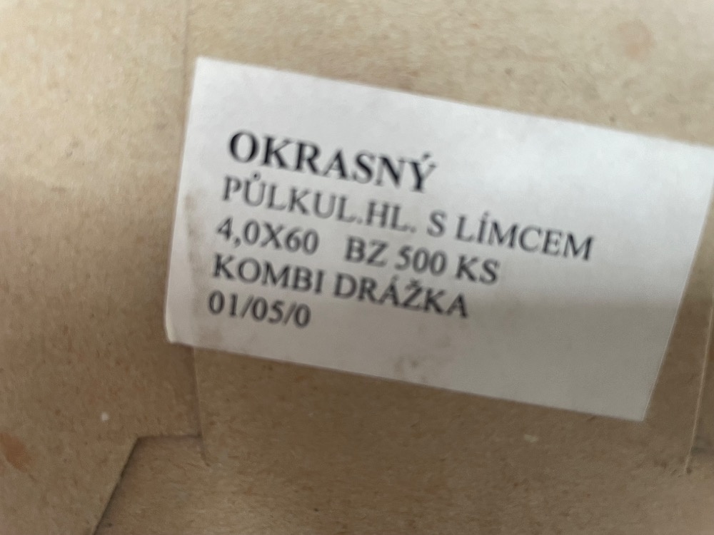 Okrasný šroub 4x60 ZN - 4