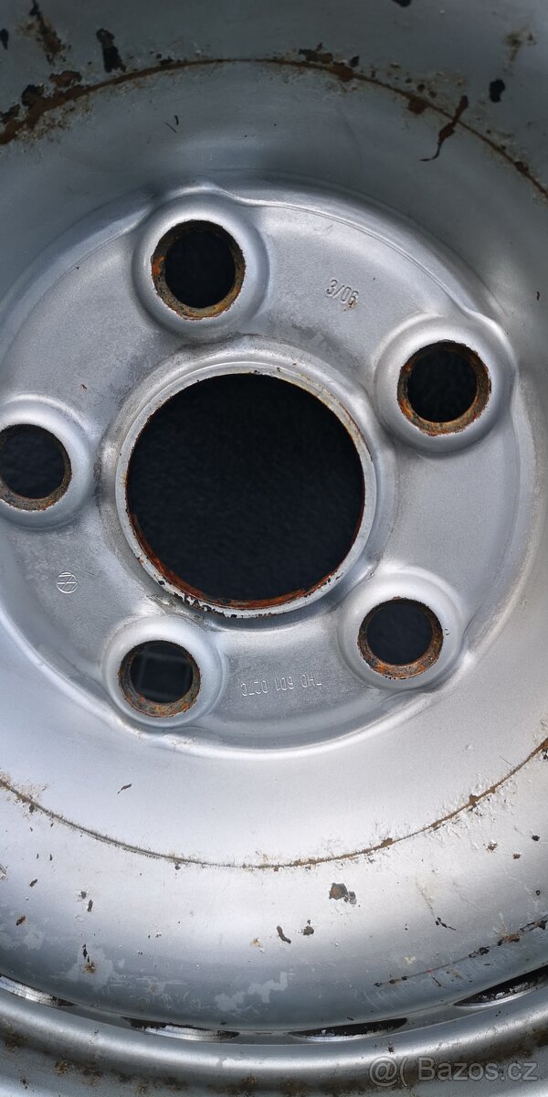 Original kola T5 T6 5X120 R16 se zimními pneu 215/65/R16C - 4