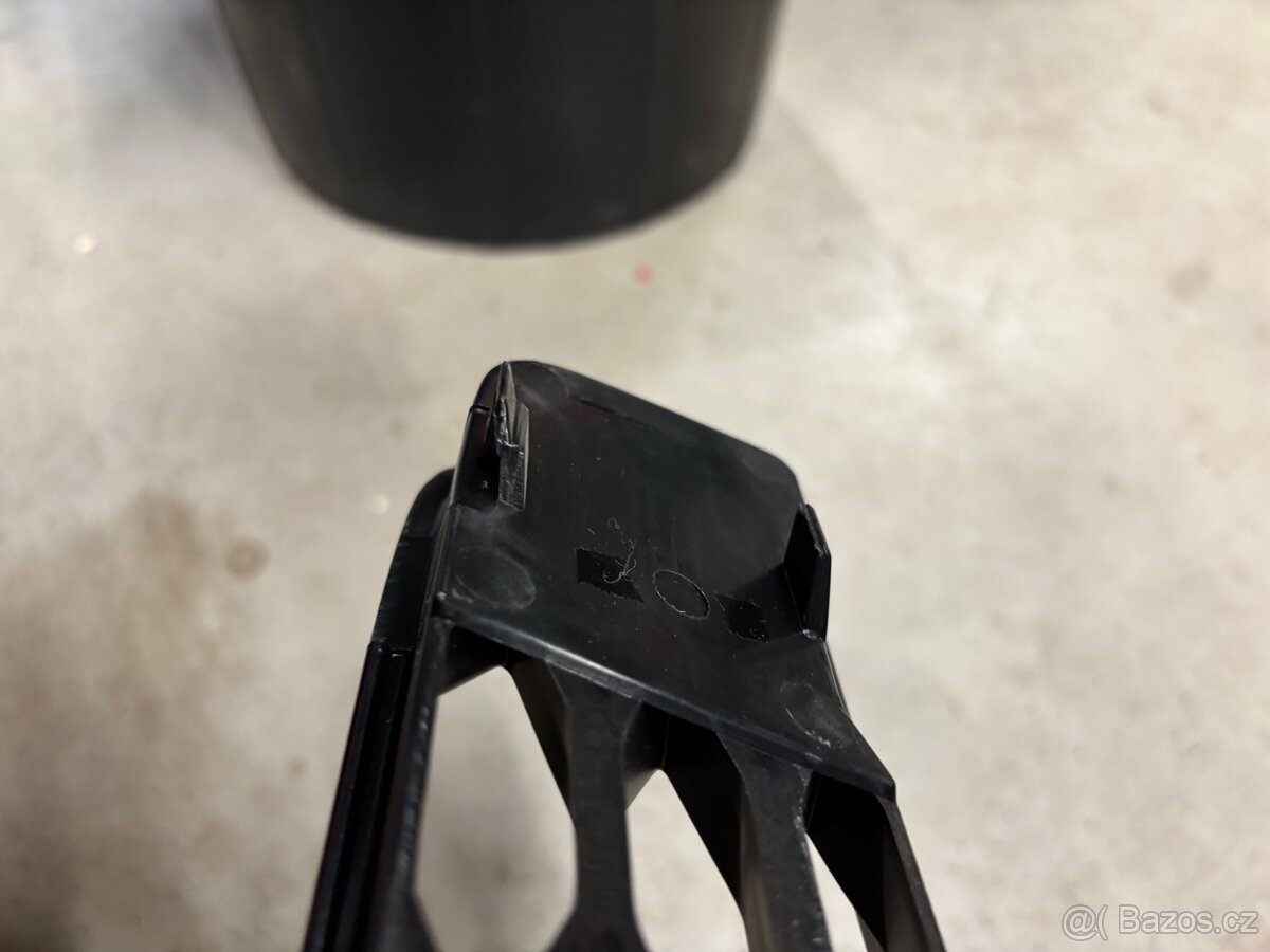 Mrizka do predniho narazniku ford mustang 4.0 s197 - 4